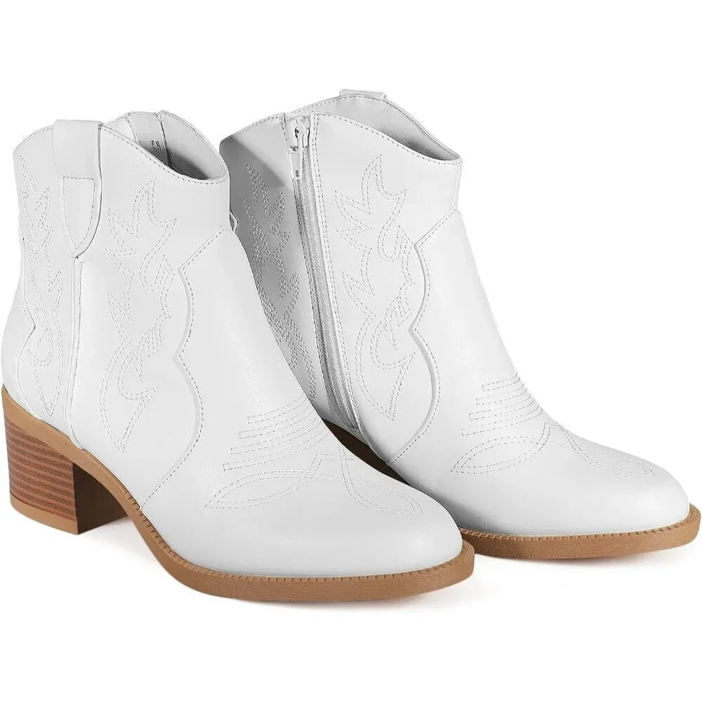 Women's Polyurethane White Embroidered Round Toe Short Ankle Chunky Heel Boots